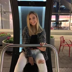 Meet your Posher, Josiee